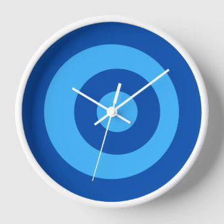 Moderne runde blaue Wanduhr