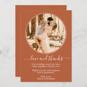 Moderne runde Foto-Rahmen Burnt Orange Wedding Dankeskarte (Vorne/Hinten)