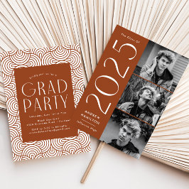 Moderne Rust 3 Foto Graduation Party 2025 Einladung