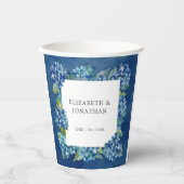 Moderne Rustikale Blaue Hortensien Florale Hochzei Pappbecher (Vorderseite)