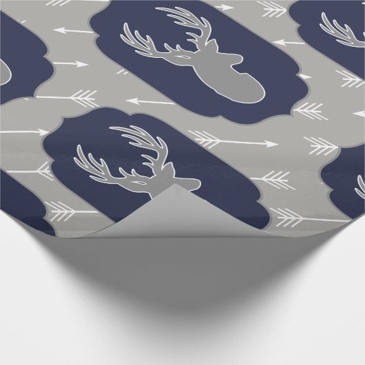 Moderne rustikale graue Rotwild u. weiße Pfeile Geschenkpapier (Ecke)