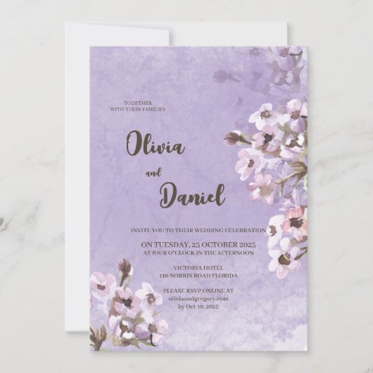 Moderne rustikale violette Blumen Hochzeit Einladung (Vorderseite)