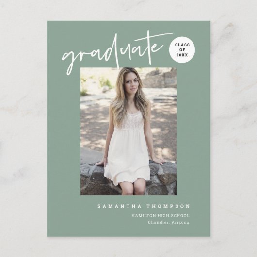 Moderne Sage Green Uni High School Grad Foto Postkarte (Vorderseite)