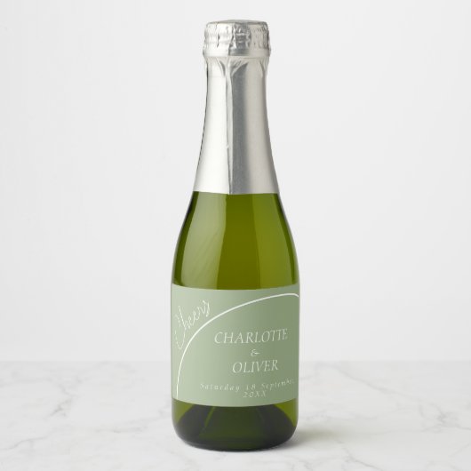 Moderne Salbeigrüne Bogen-Mini-Champagnerflaschen- Schaumweinetikett (Vorderseite)