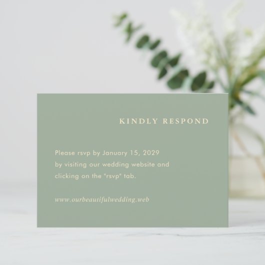 Moderne Salbeigrüne Einfache Hochzeit RSVP Karte (Stehend Vorderseite)
