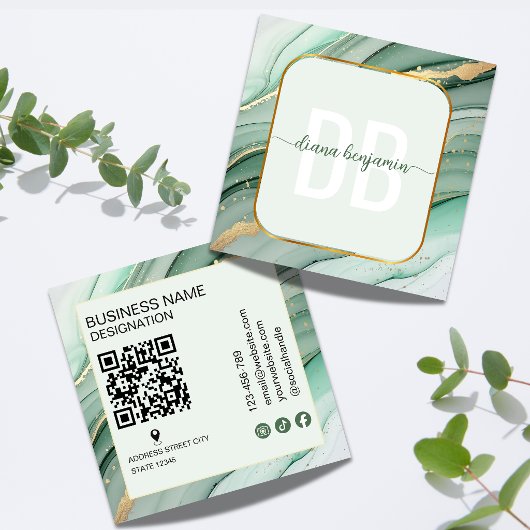 Moderne Salbeigrüne Gold-Monogramm-Qr-Code Quadratische Visitenkarte