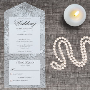 Moderne Schattierungen von Eisblauer Schneeflocke All In One Einladung