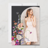 Moderne schicke Blume Drehbuch Foto Abschluss Einladung (Rückseite)