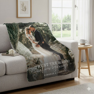 Moderne Schicke Hochzeitsliebespaar-Vertrauensmagi Sherpadecke