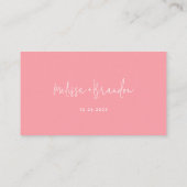Moderne schicke Pastel Pink Script Typografie Hoch Begleitkarte (Rückseite)