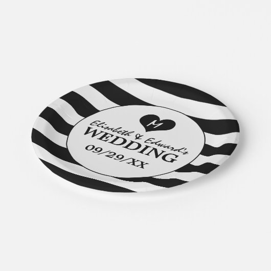 Moderne, schicke Schwarz-Weiß-Hochzeit Pappteller (Schrägansicht)