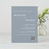 Moderne schicke Typografie Dusty Blue Foto Wedding Einladung (Stehend Vorderseite)