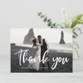 Moderne schicke Typografie Hochzeit danke Karte (Stehend Vorderseite)