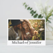 Moderne schicke Typografie qr Code Hochzeit Foto Einladung (Stehend Vorderseite)
