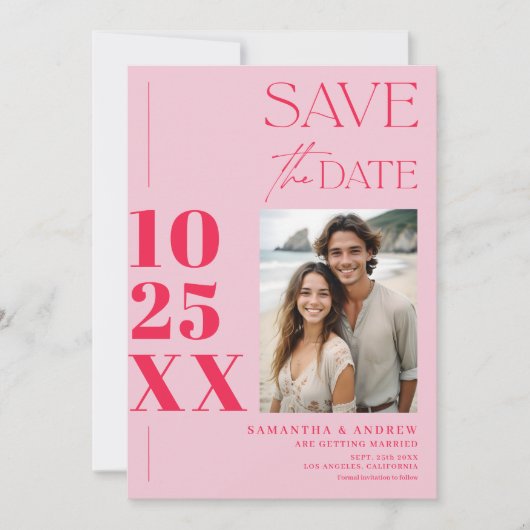 Moderne schlichte, fette Schrift Retro rosa Hochze Save The Date (Vorderseite)