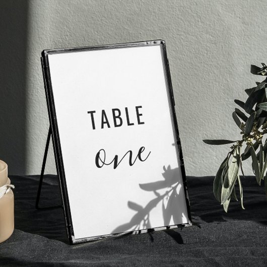 Moderne schlichte, minimalistische Typografie Hoch Tischnummer