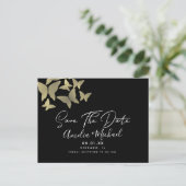 Moderne Schmetterlinge Imitate Gold Save the Date Postkarte (Stehend Vorderseite)