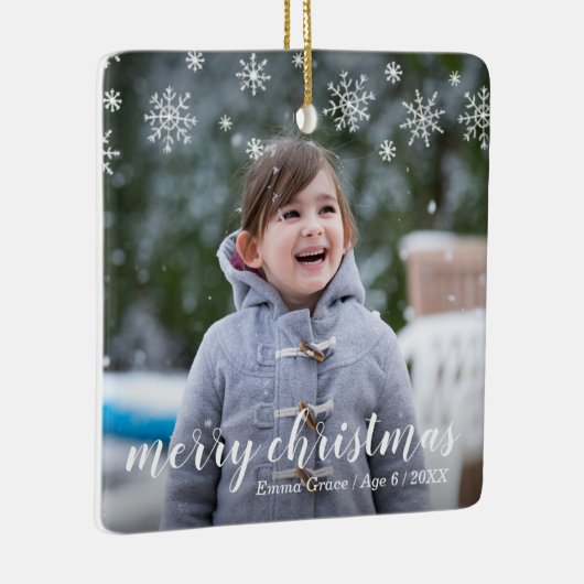 Moderne Schneeflocken Niedliches Foto Elegante Wei Keramikornament (Rechts)