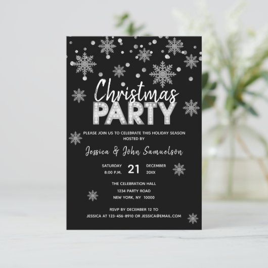 Moderne Schneeflocken Silver Black CHRISTMAS PARTY Einladung (Stehend Vorderseite)
