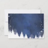 Moderne Schneeflocken Winter Navy und Gold RSVP Karte (Rückseite)