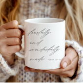 Moderne Schrift beängstigend und wunderbar gemacht Kaffeetasse