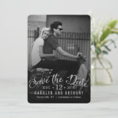Moderne Schrift | Benutzerdefiniertes Foto Save th The Date (Stehend Vorderseite)