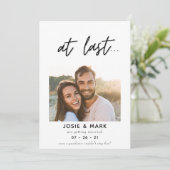 Moderne Schrift endlich Foto Save the Date (Stehend Vorderseite)