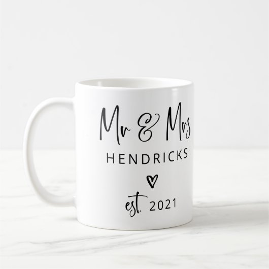 Moderne Schrift | Herr und Frau Wedding gegründet Kaffeetasse (Links)