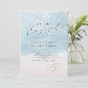 Moderne Schrift Herzen im Sand Strand Engagement  Einladung