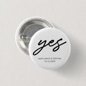 Moderne Schrift Ja Verlobung Hochzeitsfeier Button (Vorne & Hinten)