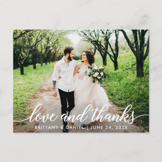 Moderne Schrift Liebe und Dank Hochzeitsfoto W Postkarte (Vorderseite)