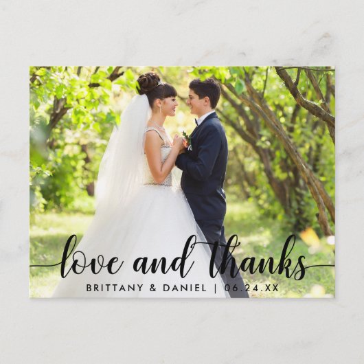 Moderne Schrift Liebe und Dank Paar Hochzeit Postkarte (Vorderseite)