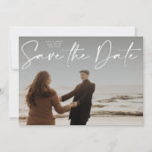 Moderne Schrift Save the Date Einladung zum Hochze (Vorderseite)