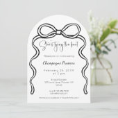 Moderne Schrift Sie bindet das Brautparty des Knot Einladung (Stehend Vorderseite)