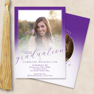 Moderne Schrift Violetter Ombre Foto Abschluss Einladung