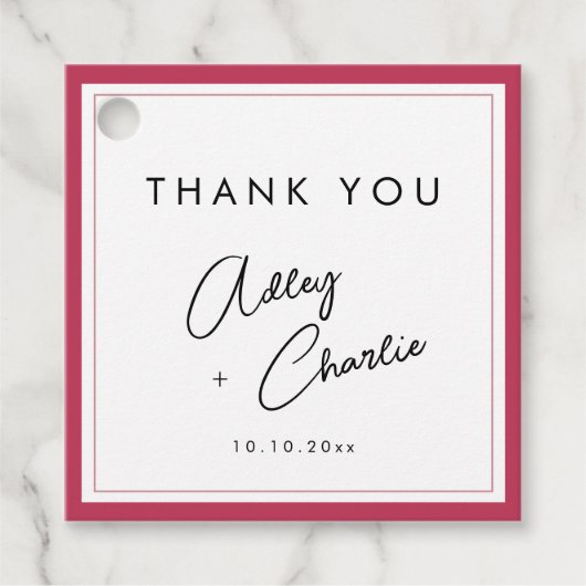 Moderne Schriftart Magenta und Schwarz-Minimal-Hoc Geschenkanhänger (Vorderseite)