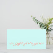 Moderne Schriftart Mint QR-Code Geschenkgutschein (Stehend Vorderseite)