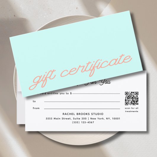 Moderne Schriftart Mint QR-Code-Geschenkgutschein