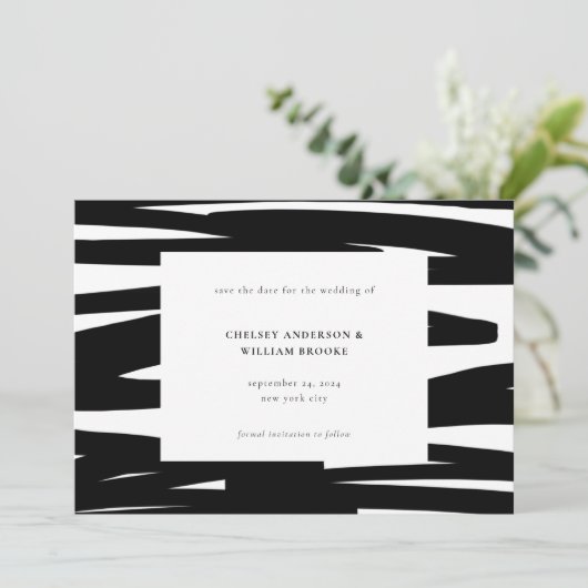 Moderne Schwarz Pinsel Pinselstrich Abstrakt Hochz Save The Date (Stehend Vorderseite)