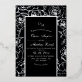 Moderne Schwarz-Weiß-Blume-Hochzeit Folieneinladung (Vorderseite)