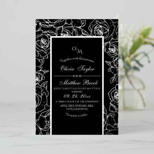 Moderne Schwarz-Weiß-Blume-Hochzeit Folieneinladung (Stehend vorne)