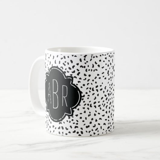 Moderne Schwarz-Weiß-Dalmatiner Mit Monogramm Kaffeetasse (Vorderseite Links)