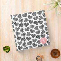 Moderne Schwarz-Weiß-Doodle-Herzen Mit Monogramm