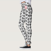 Moderne Schwarz-Weiß-Doodle-Herzen Mit Monogramm Leggings (Links)