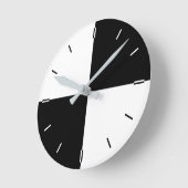 Moderne Schwarz-Weiß-Farbblöcke ohne Zahlen Runde Wanduhr (Winkel)