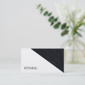 Moderne Schwarz-Weiß-Fitness Visitenkarte (Stehend Vorderseite)