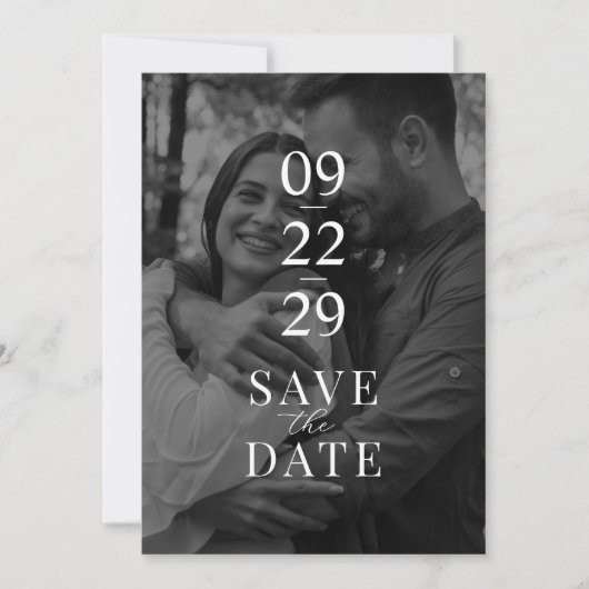 Moderne Schwarz-Weiß-Foto-Hochzeit Save The Date (Vorderseite)