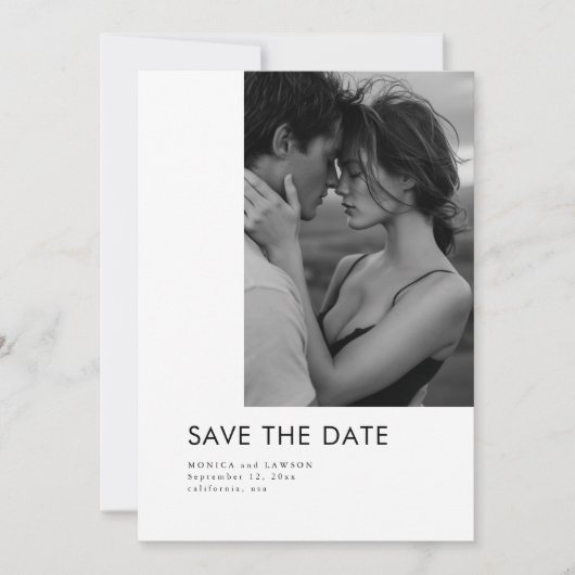 Moderne Schwarz-Weiß-Foto-Hochzeitstypografie Save The Date (Vorderseite)