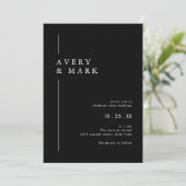 Moderne Schwarz-Weiß-Foto QR-Hochzeit Einladung (Stehend Vorderseite)