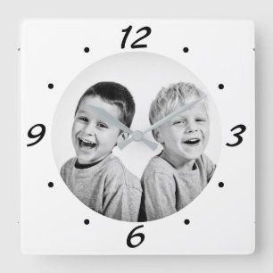 Moderne Schwarz-Weiß-FotoCollage Quadratische Wanduhr